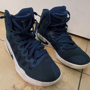 nike hyperdunk high top sneakers